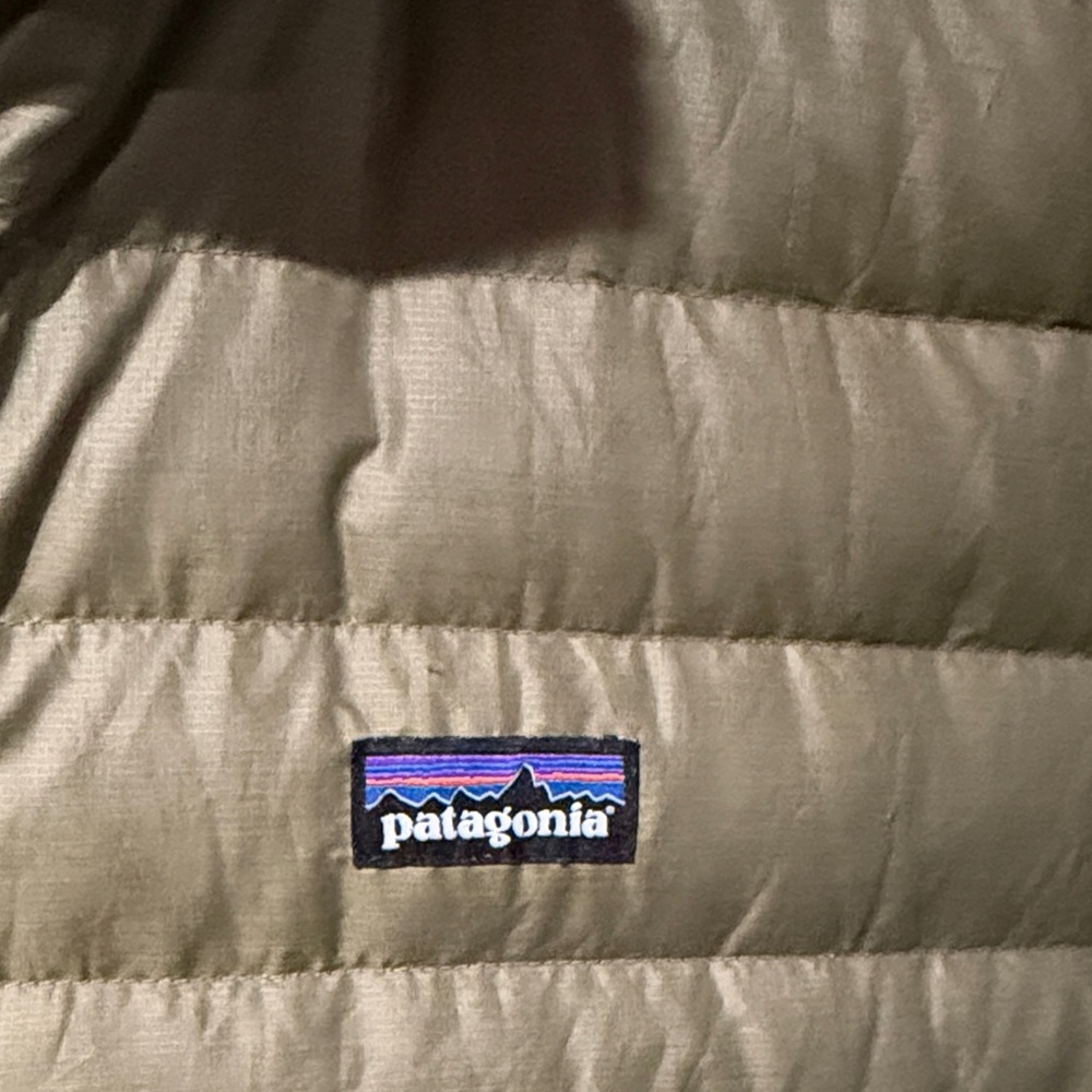 Patagonia Men's Down Sweater Jacket Medium - Picture 3 of 5